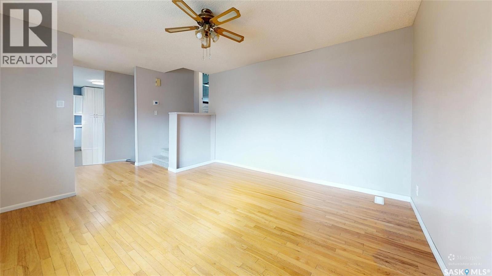 88 Cambridge Avenue, Regina, Saskatchewan  S4N 0L1 - Photo 4 - SK020492