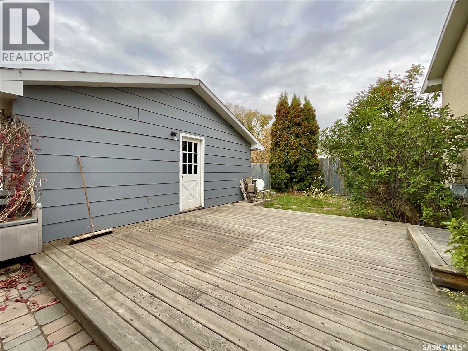 88 Cambridge Avenue, Regina, Saskatchewan  S4N 0L1 - Photo 40 - SK020492