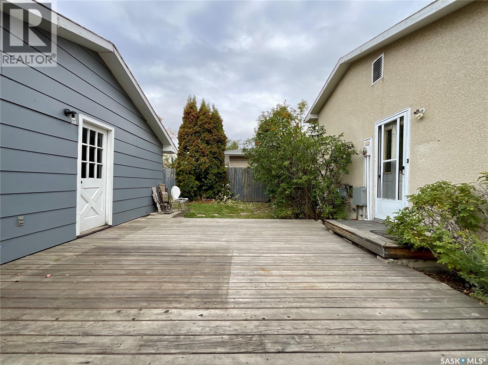 88 Cambridge Avenue, Regina, Saskatchewan  S4N 0L1 - Photo 41 - SK020492