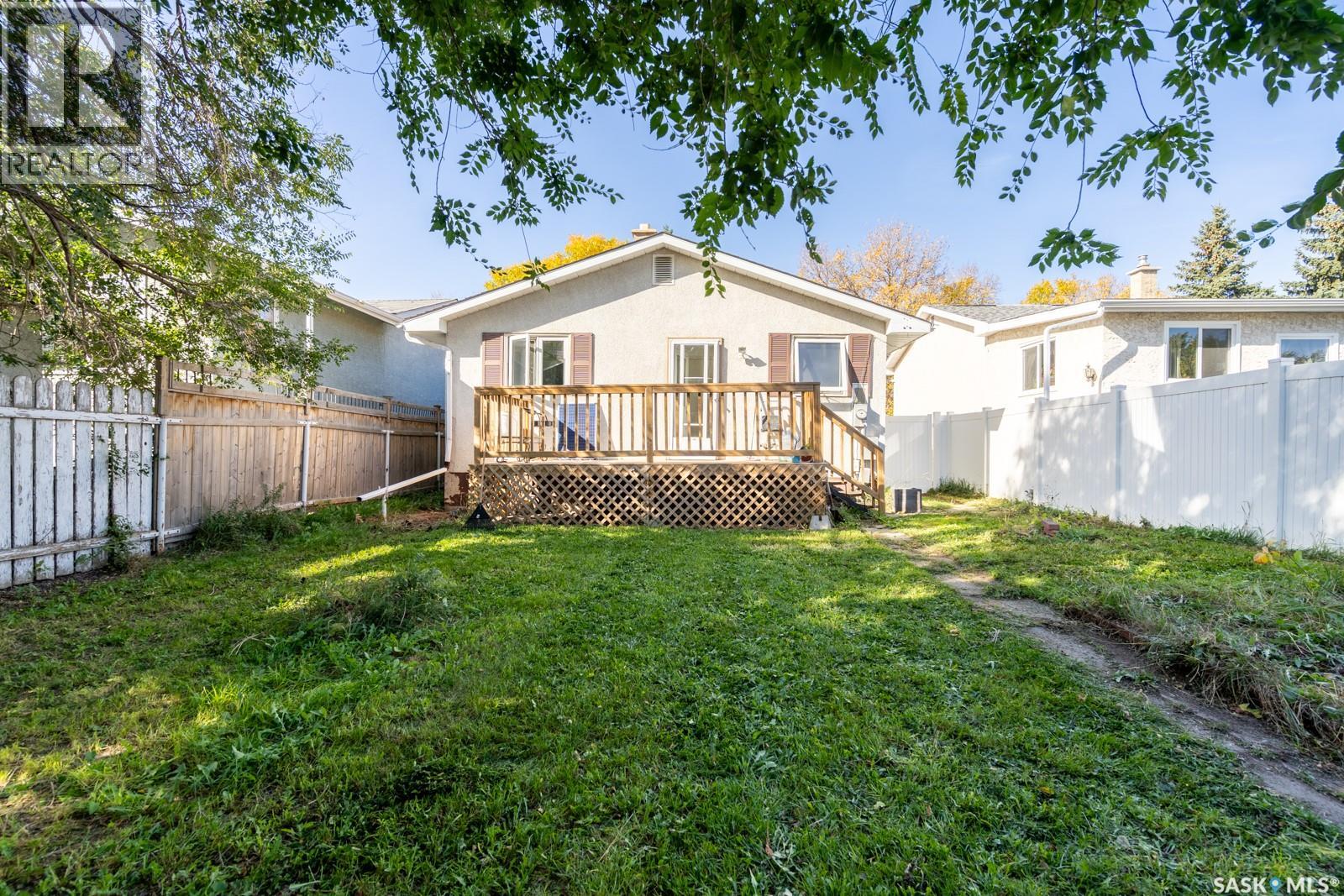 1357 Grosvenor Street, Regina, Saskatchewan  S4N 1R2 - Photo 29 - SK020353