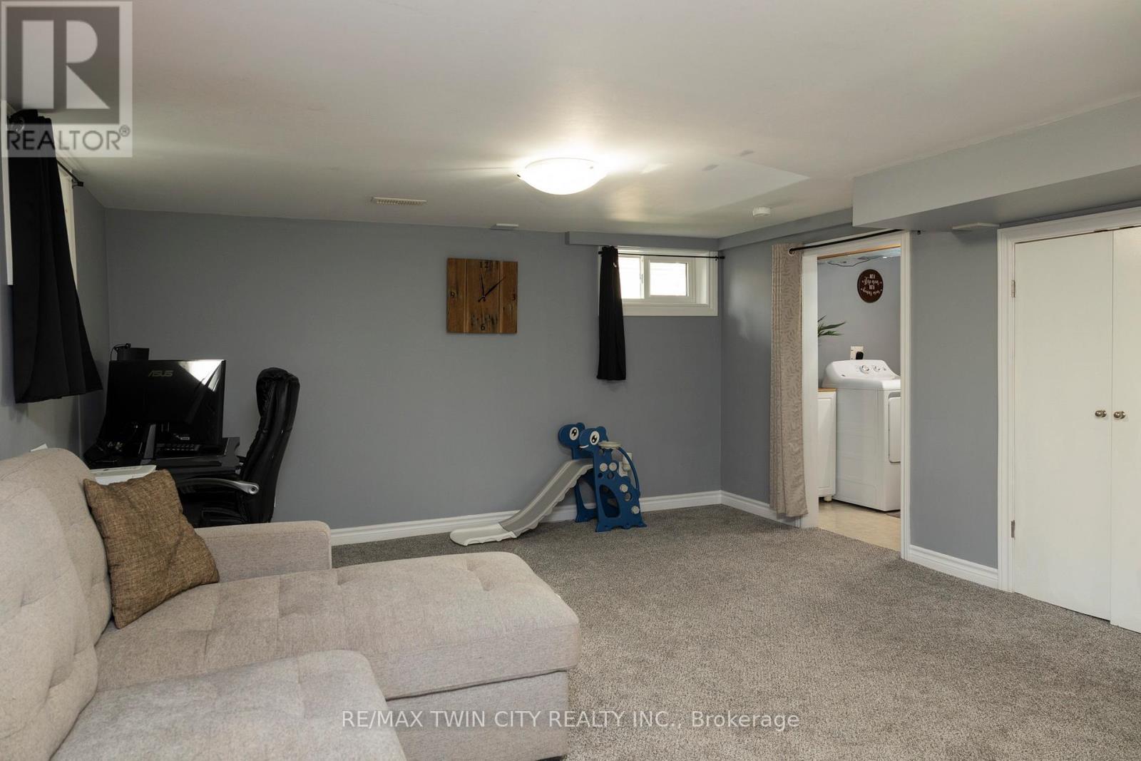 92 Sovereign Street W, Norfolk, Ontario  N0E 1Y0 - Photo 18 - X12454112
