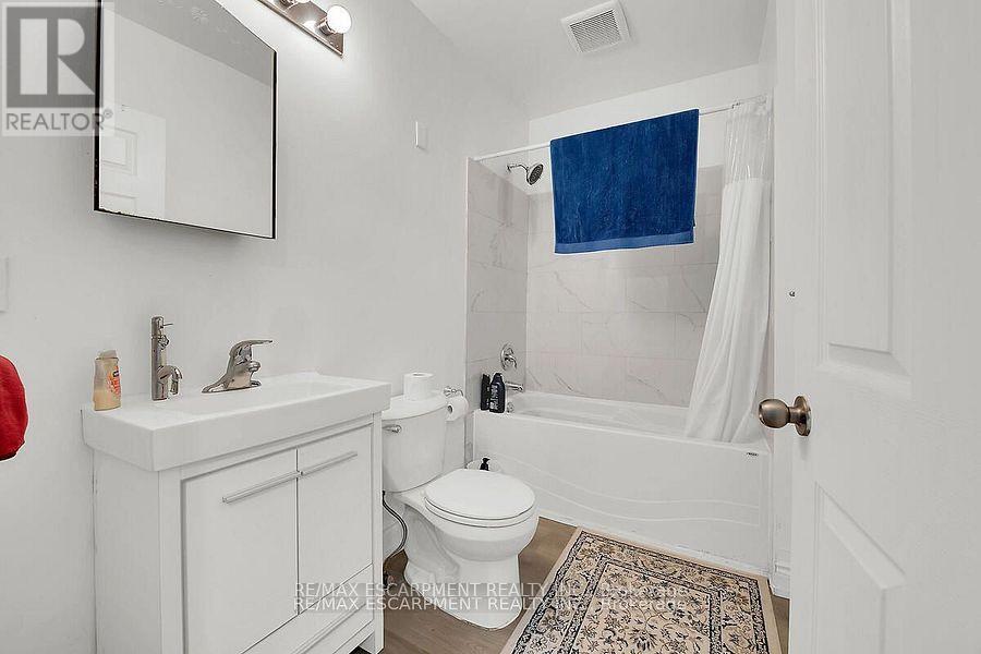 43 Centre Street, St. Catharines, Ontario  L2R 3A8 - Photo 22 - X12454138