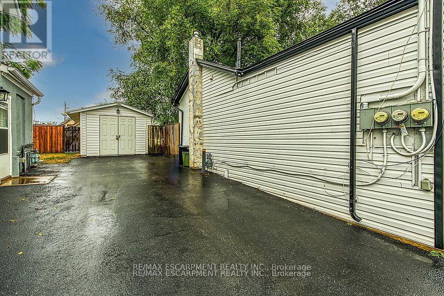 43 Centre Street, St. Catharines, Ontario  L2R 3A8 - Photo 37 - X12454138