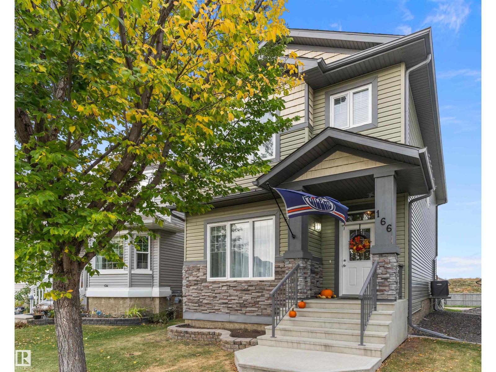 166 Kirpatrick WY, Leduc, Alberta