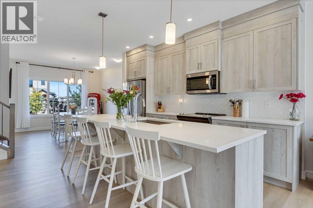 94 Silverton Glen Gate Sw, Calgary, Alberta  T2X 5C4 - Photo 7 - A2255274