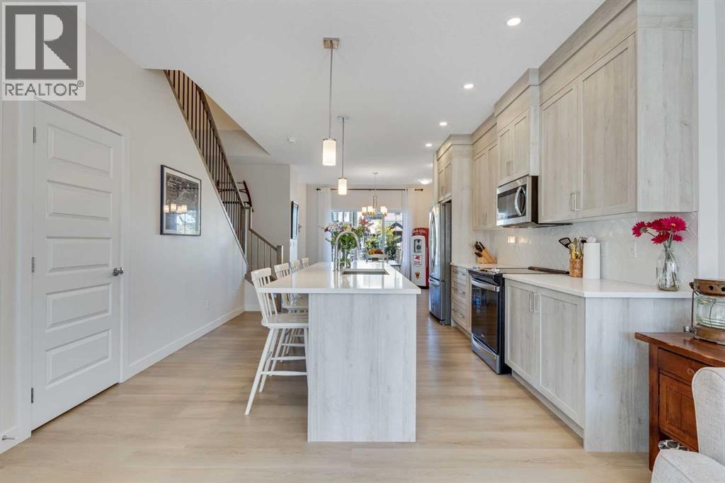 94 Silverton Glen Gate Sw, Calgary, Alberta  T2X 5C4 - Photo 8 - A2255274