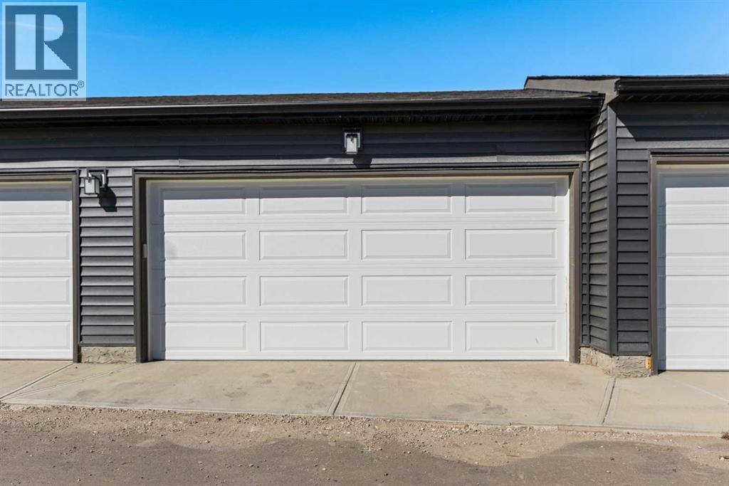 94 Silverton Glen Gate Sw, Calgary, Alberta  T2X 5C4 - Photo 35 - A2255274