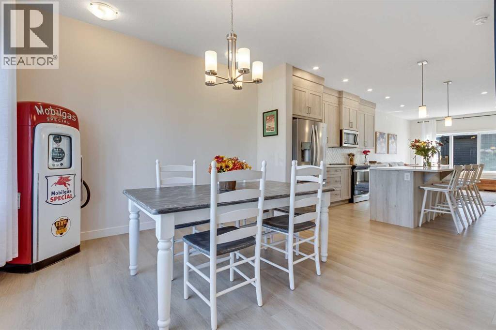 94 Silverton Glen Gate Sw, Calgary, Alberta  T2X 5C4 - Photo 3 - A2255274