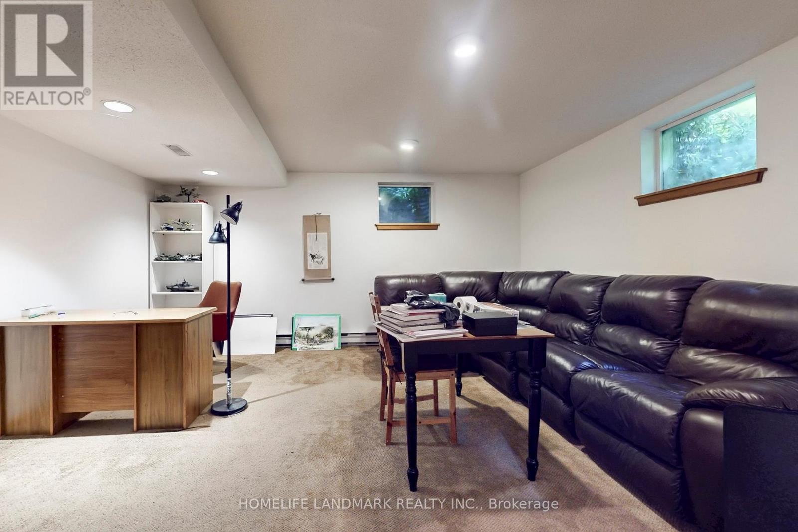 147 Mossgrove Trail, Toronto, Ontario  M2L 2W6 - Photo 36 - C12454211