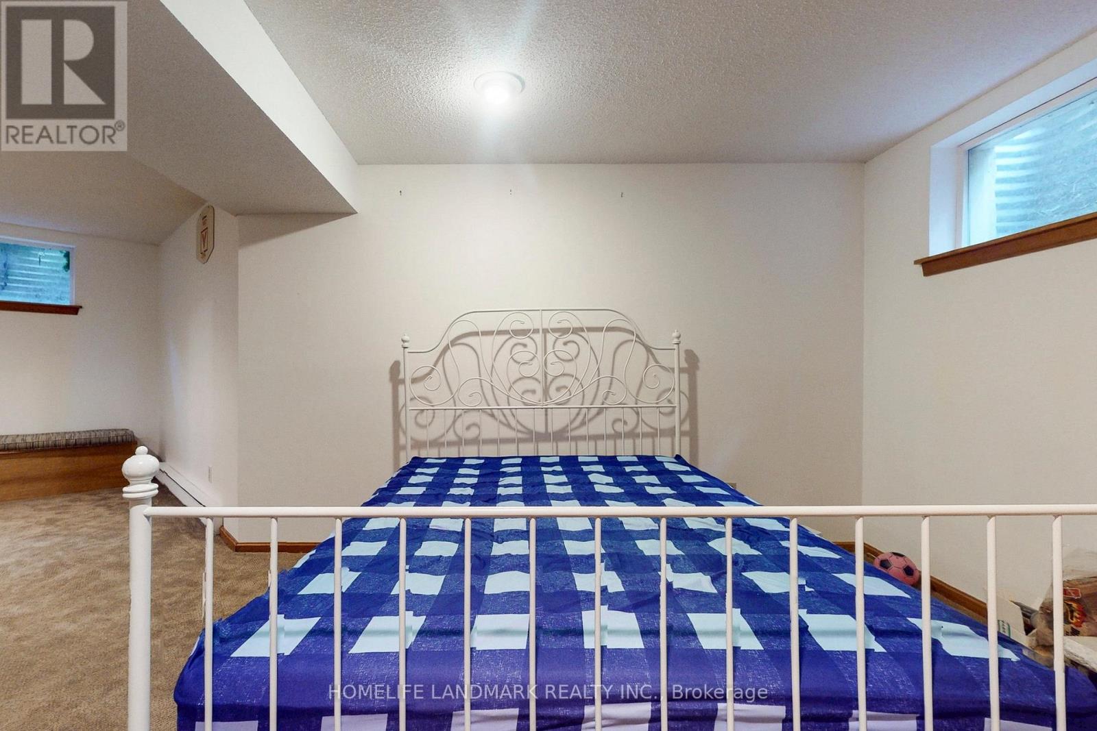 147 Mossgrove Trail, Toronto, Ontario  M2L 2W6 - Photo 44 - C12454211