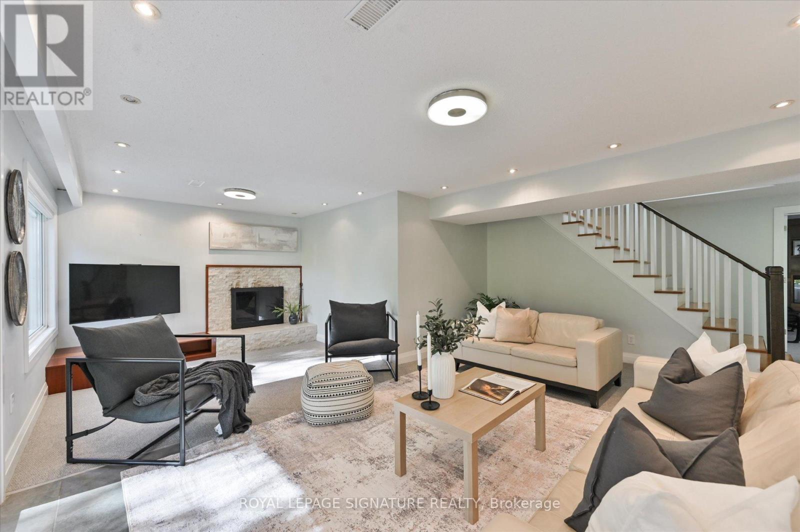 195 Sweeney Drive, Toronto, Ontario  M4A 1V5 - Photo 20 - C12454221