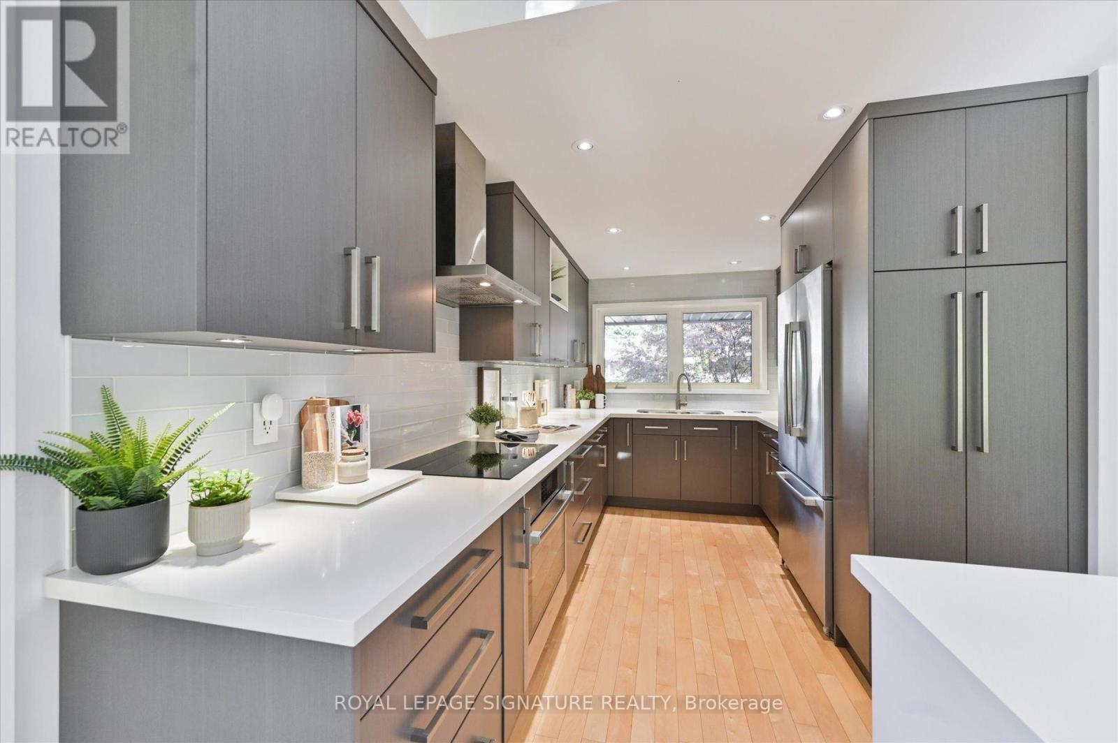 195 Sweeney Drive, Toronto, Ontario  M4A 1V5 - Photo 5 - C12454221