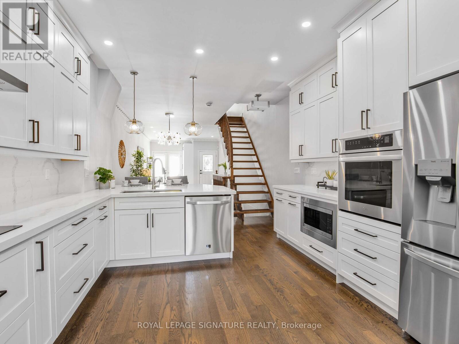 85 David Dunlap Circle, Toronto, Ontario  M3C 4B9 - Photo 13 - C12454225