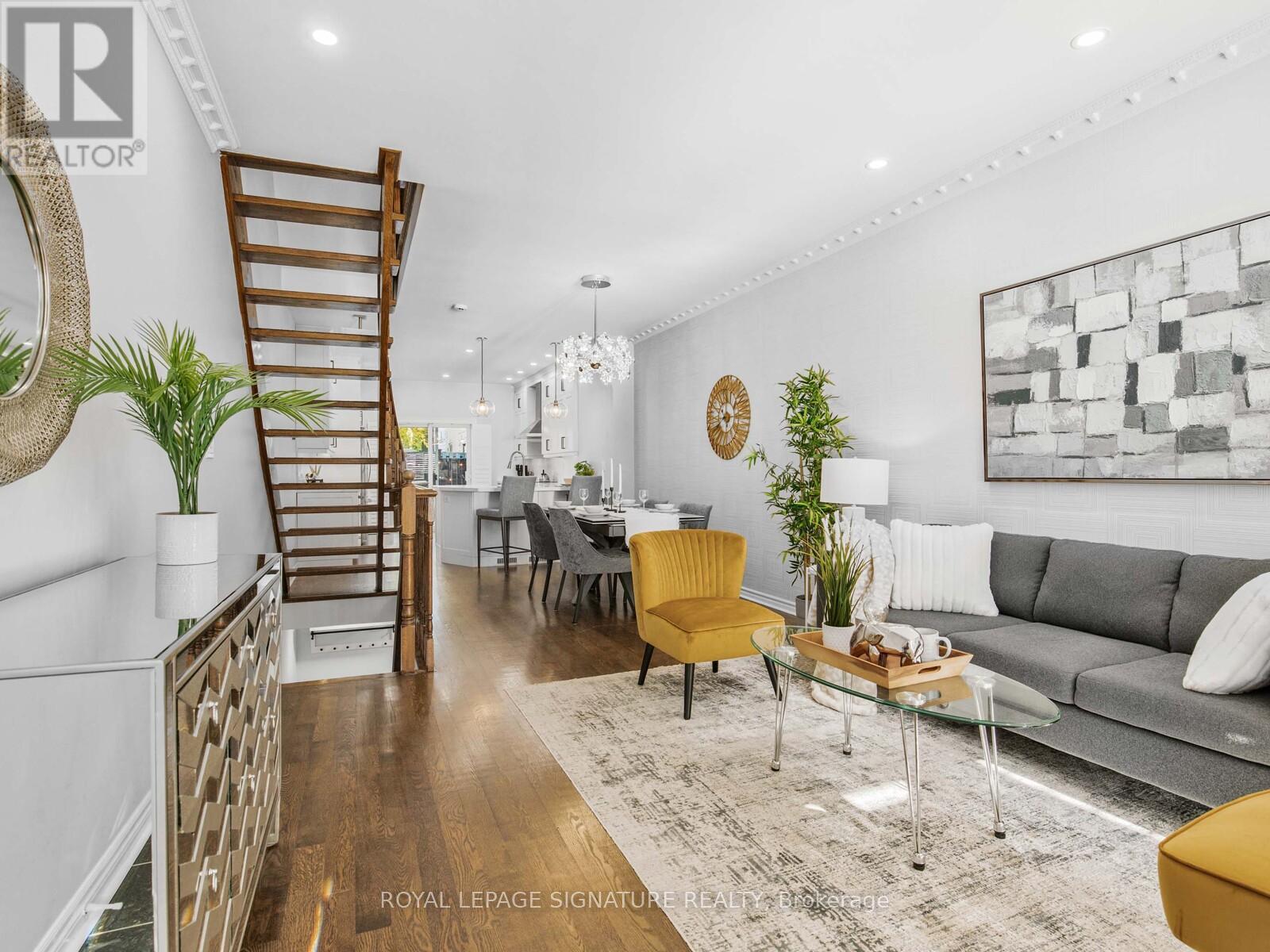 85 David Dunlap Circle, Toronto, Ontario  M3C 4B9 - Photo 6 - C12454225