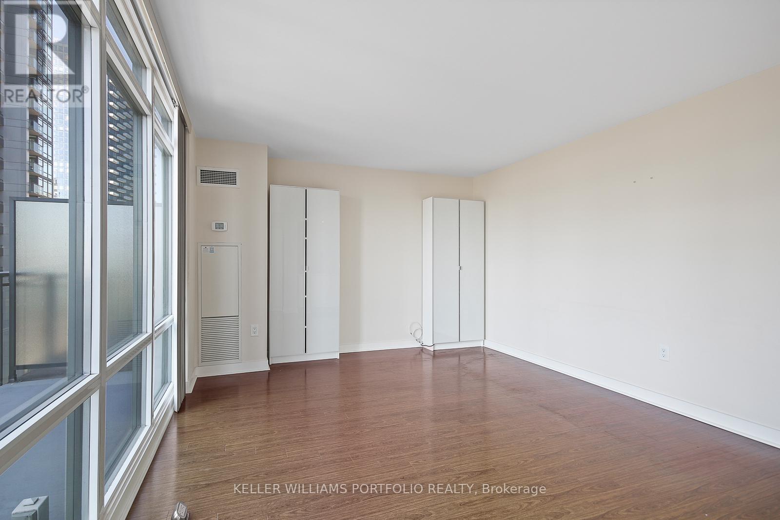 1918 - 4k Spadina Avenue, Toronto, Ontario  M5V 3Y9 - Photo 15 - C12454244