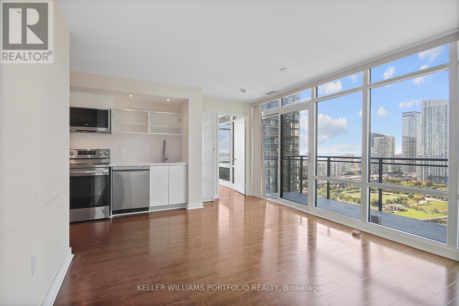 1918 - 4k Spadina Avenue, Toronto, Ontario  M5V 3Y9 - Photo 18 - C12454244