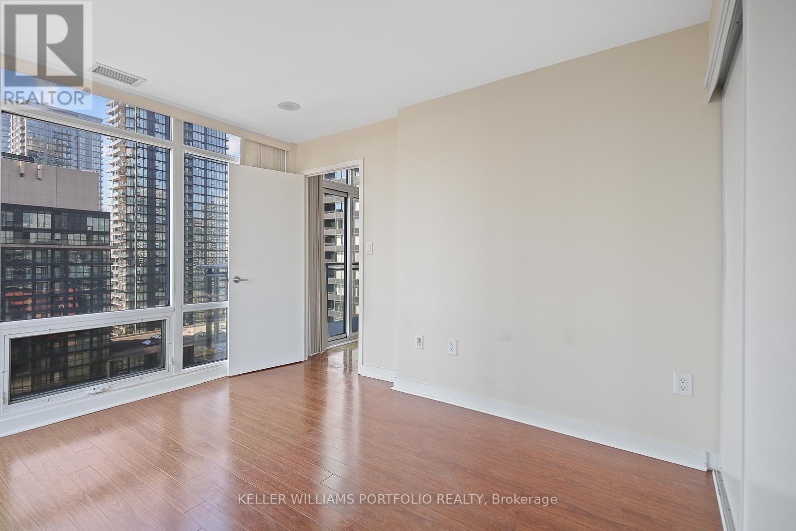 1918 - 4k Spadina Avenue, Toronto, Ontario  M5V 3Y9 - Photo 22 - C12454244