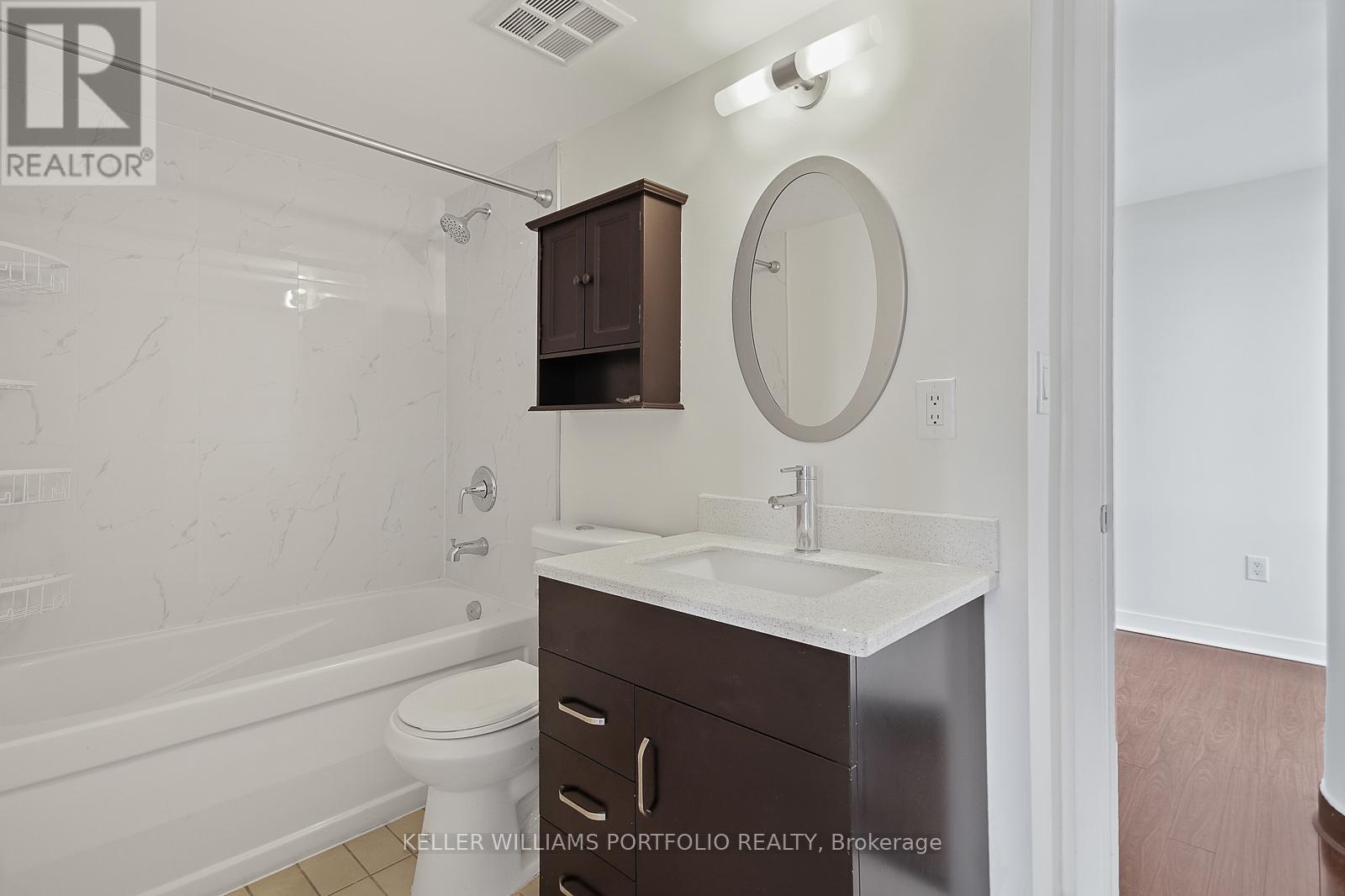 1918 - 4k Spadina Avenue, Toronto, Ontario  M5V 3Y9 - Photo 25 - C12454244
