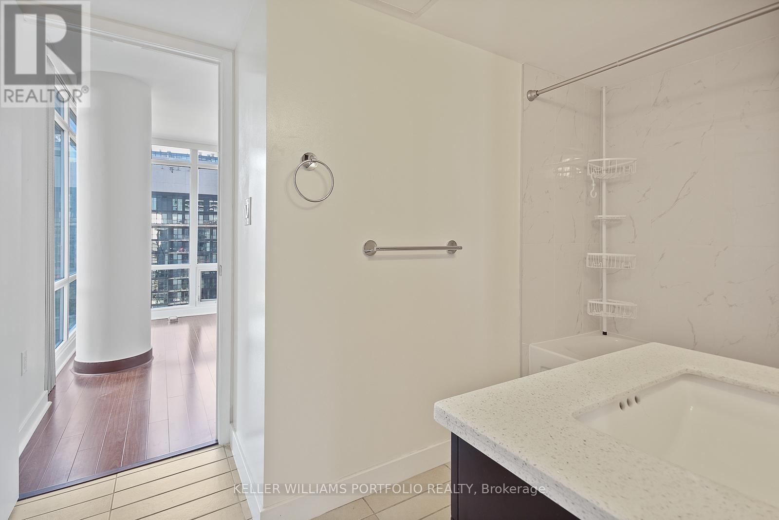 1918 - 4k Spadina Avenue, Toronto, Ontario  M5V 3Y9 - Photo 26 - C12454244