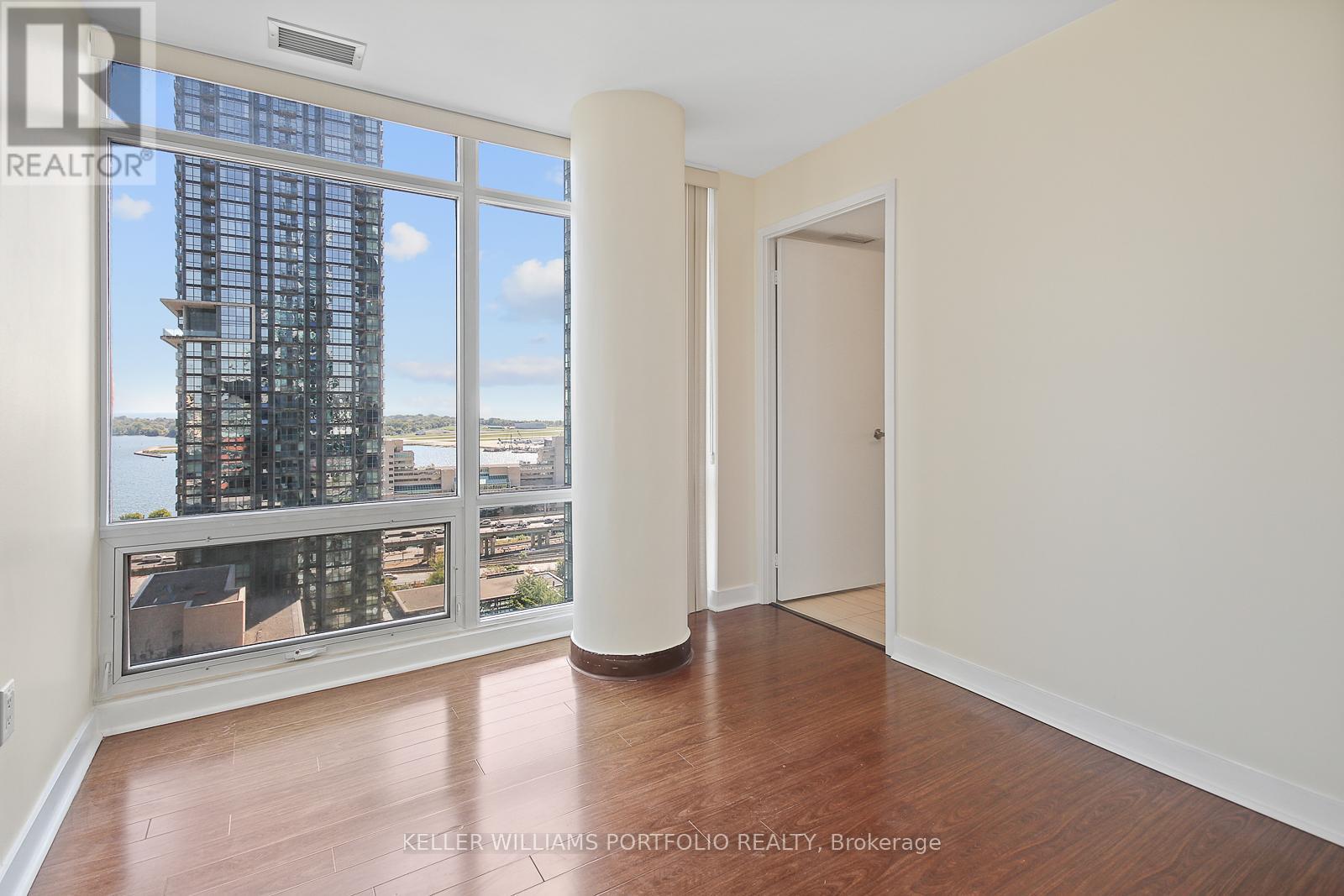 1918 - 4k Spadina Avenue, Toronto, Ontario  M5V 3Y9 - Photo 29 - C12454244
