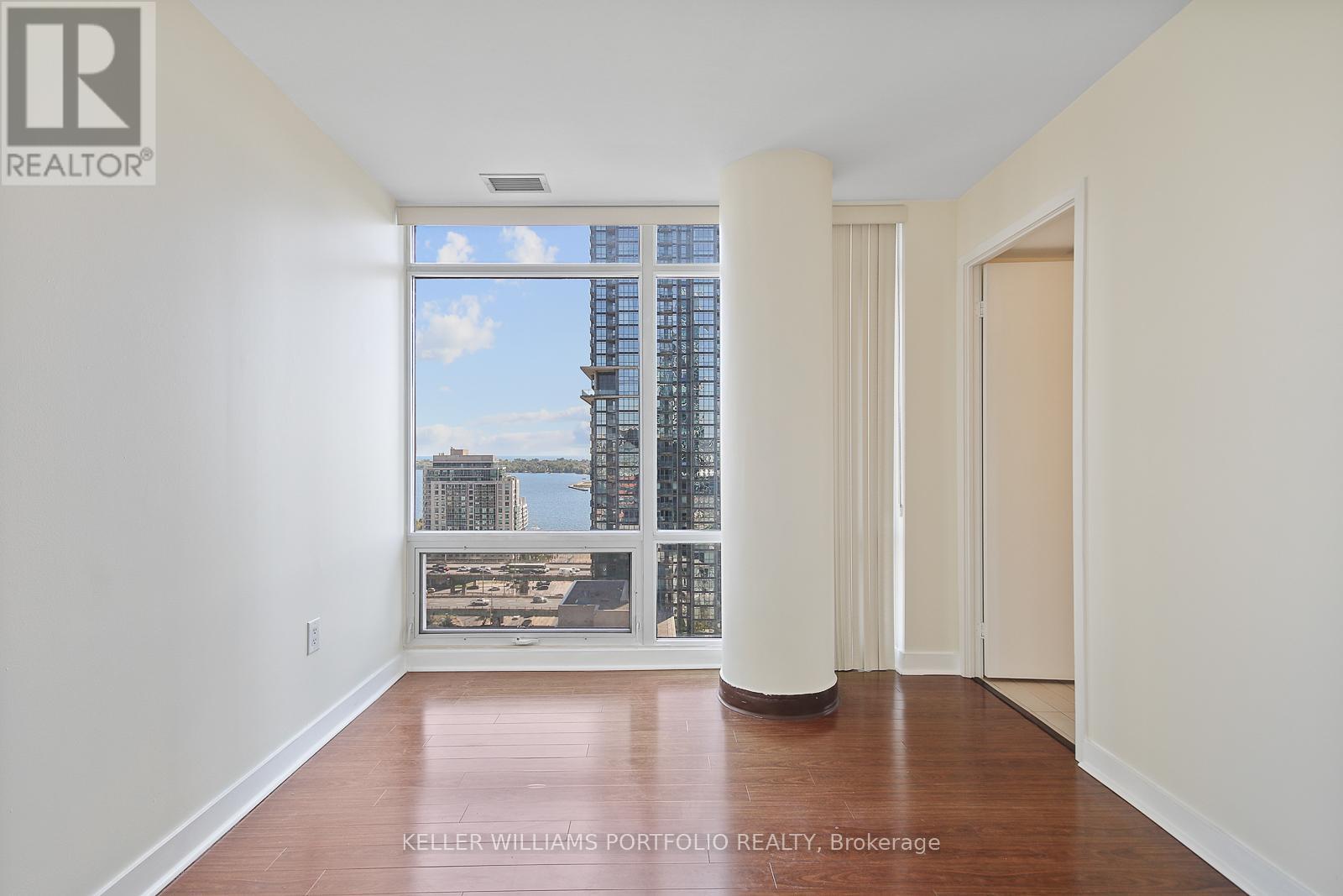 1918 - 4k Spadina Avenue, Toronto, Ontario  M5V 3Y9 - Photo 31 - C12454244