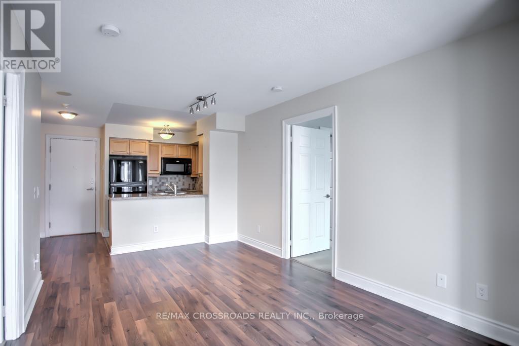 925 - 25 Greenview Avenue, Toronto, Ontario  M2M 1R2 - Photo 4 - C12454259