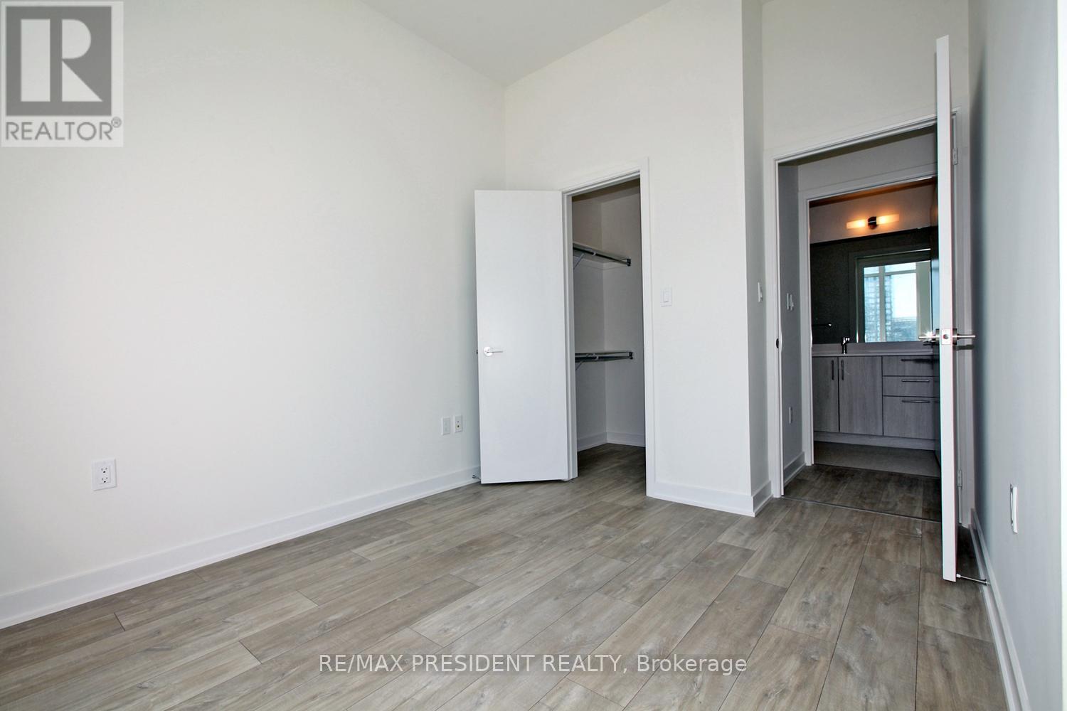404w - 27 Bathrust Street, Toronto, Ontario  M5V 0R1 - Photo 13 - C12454299
