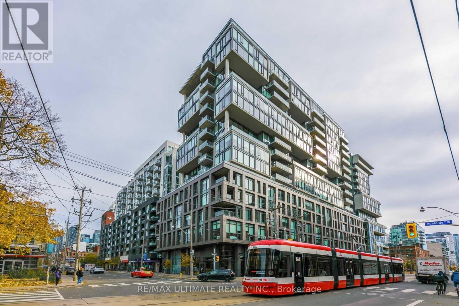 1302 - 111 Bathurst Street, Toronto, Ontario  M5V 0M9 - Photo 25 - C12454305