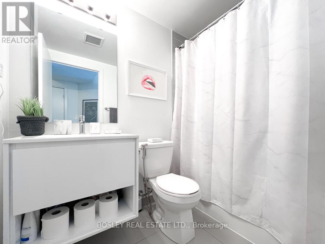 2907 - 159 Wellesley Street E, Toronto, Ontario  M4Y 0H5 - Photo 7 - C12454365