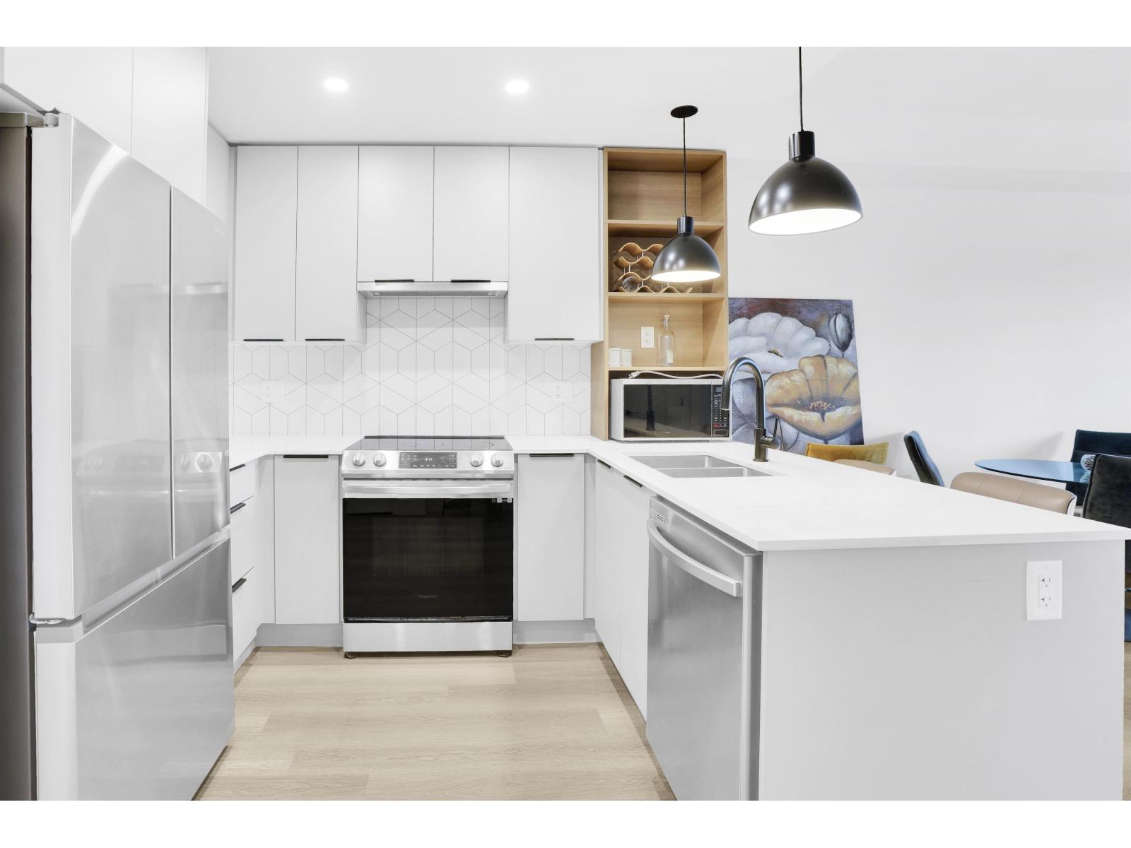 611 10778 138 Street, Surrey, British Columbia  V3T 4K8 - Photo 2 - R3055378