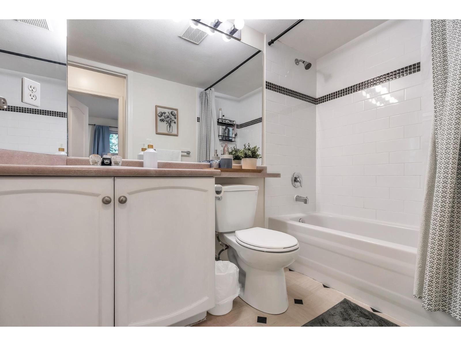 315 2964 Trethewey Street, Abbotsford, British Columbia  V2T 6P4 - Photo 15 - R3055673