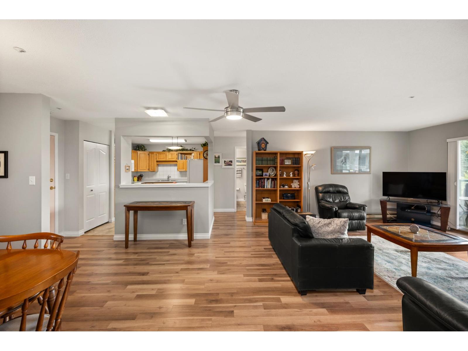 226 2451 Gladwin Road, Abbotsford, British Columbia  V2T 3N8 - Photo 6 - R3055612