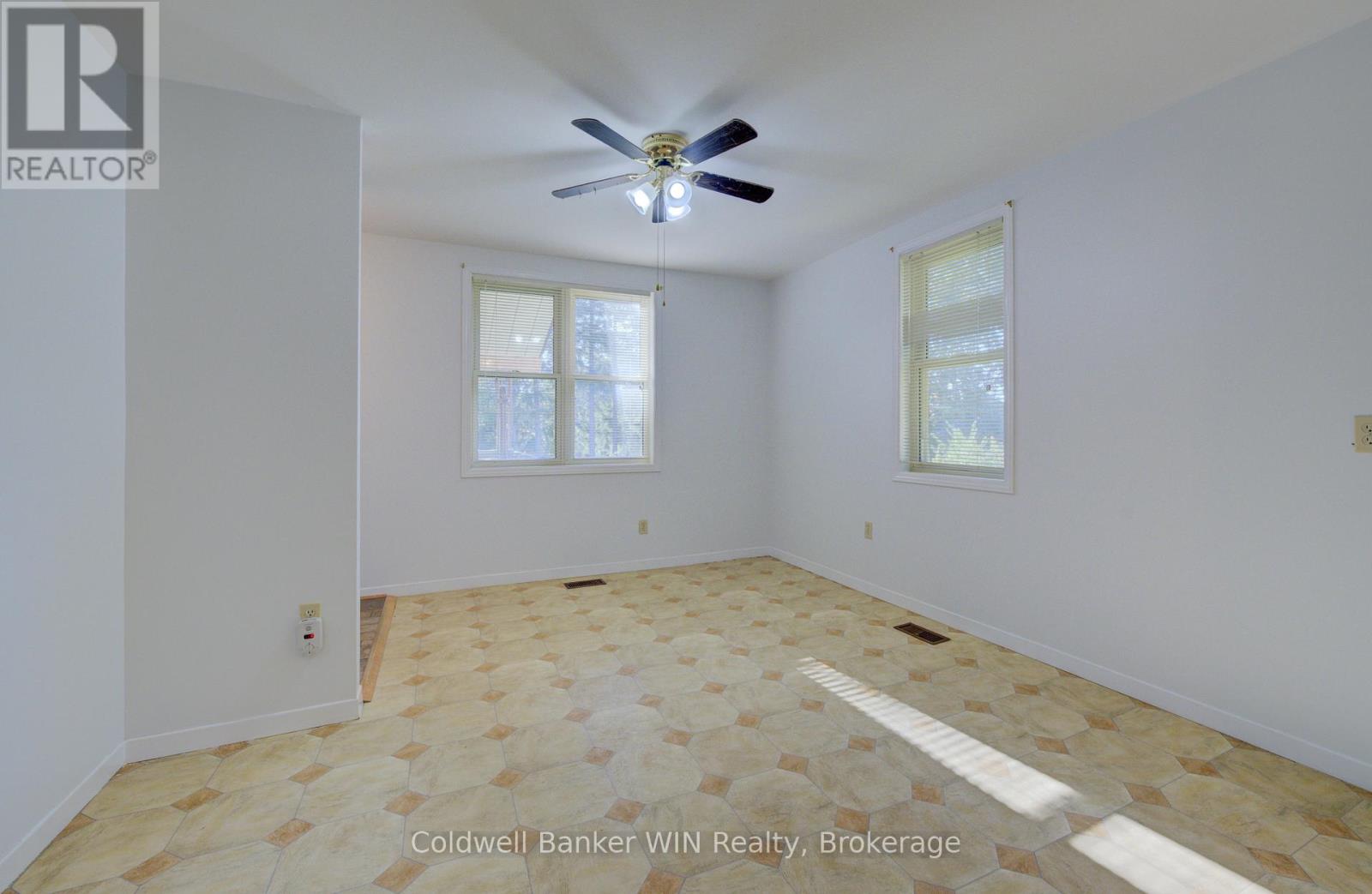 481 Birmingham Street W, Wellington North, Ontario  N0G 2L1 - Photo 15 - X12453527