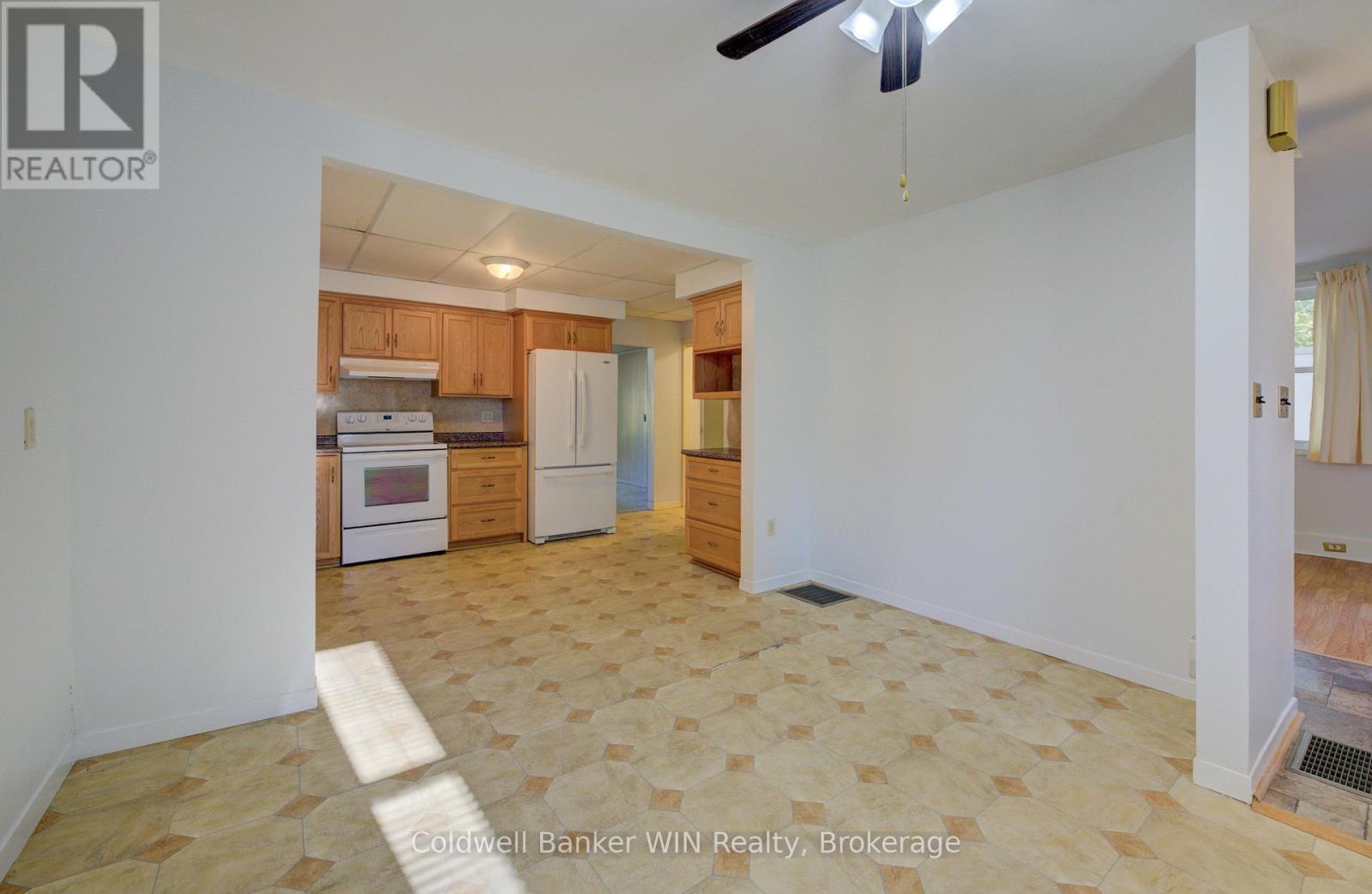 481 Birmingham Street W, Wellington North, Ontario  N0G 2L1 - Photo 12 - X12453527