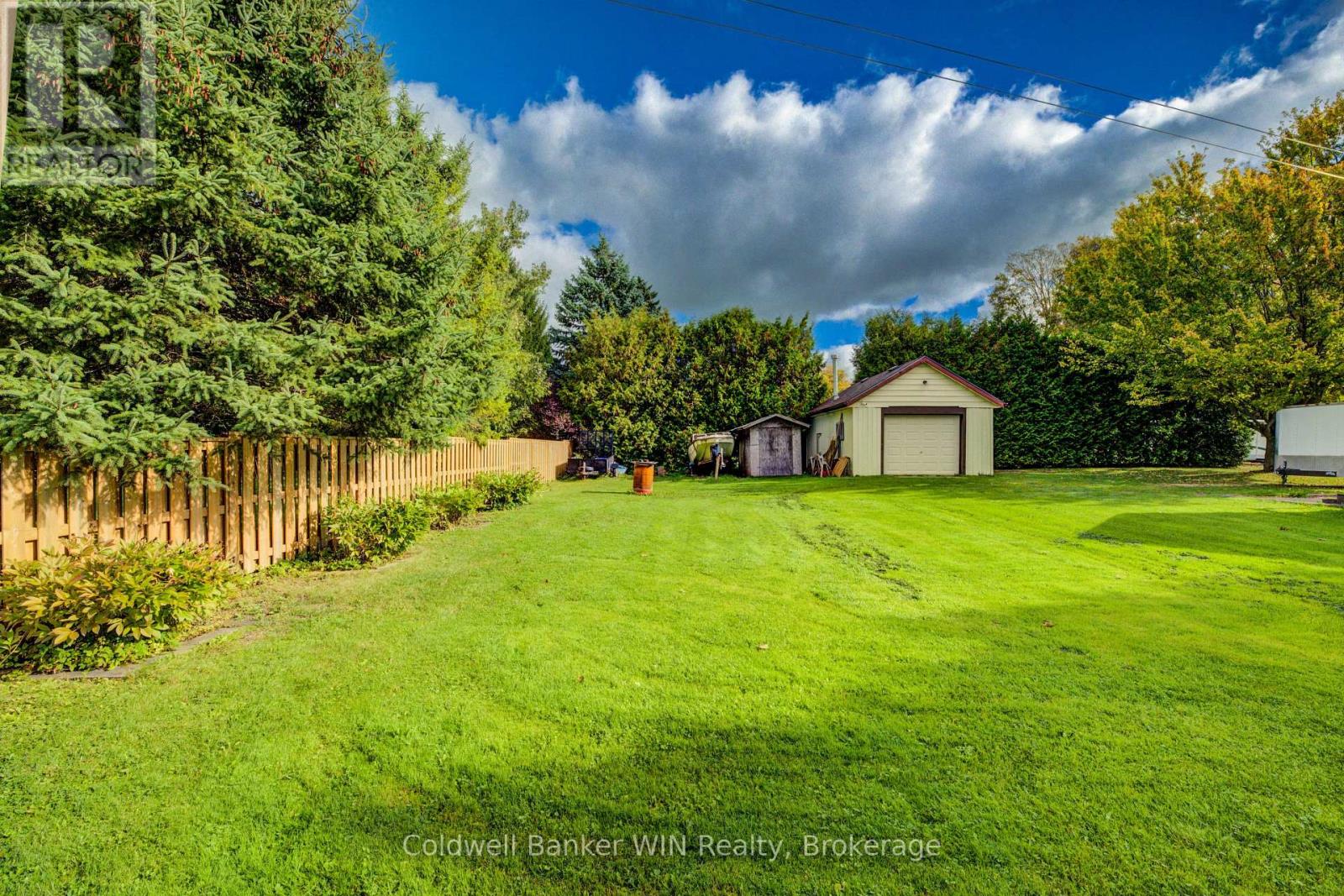 481 Birmingham Street W, Wellington North, Ontario  N0G 2L1 - Photo 36 - X12453527