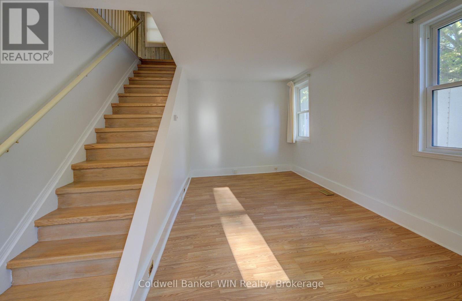 481 Birmingham Street W, Wellington North, Ontario  N0G 2L1 - Photo 8 - X12453527