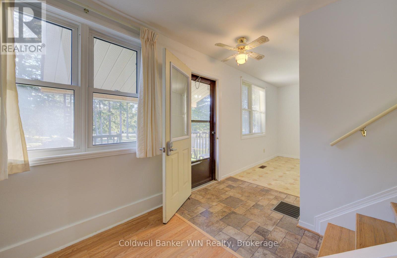 481 Birmingham Street W, Wellington North, Ontario  N0G 2L1 - Photo 7 - X12453527