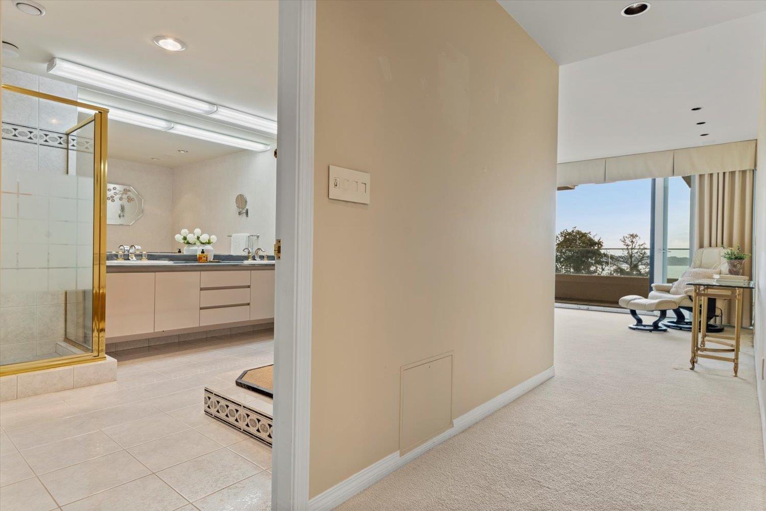 301 15050 Prospect Avenue, White Rock, British Columbia  V4B 2B4 - Photo 24 - R3055497