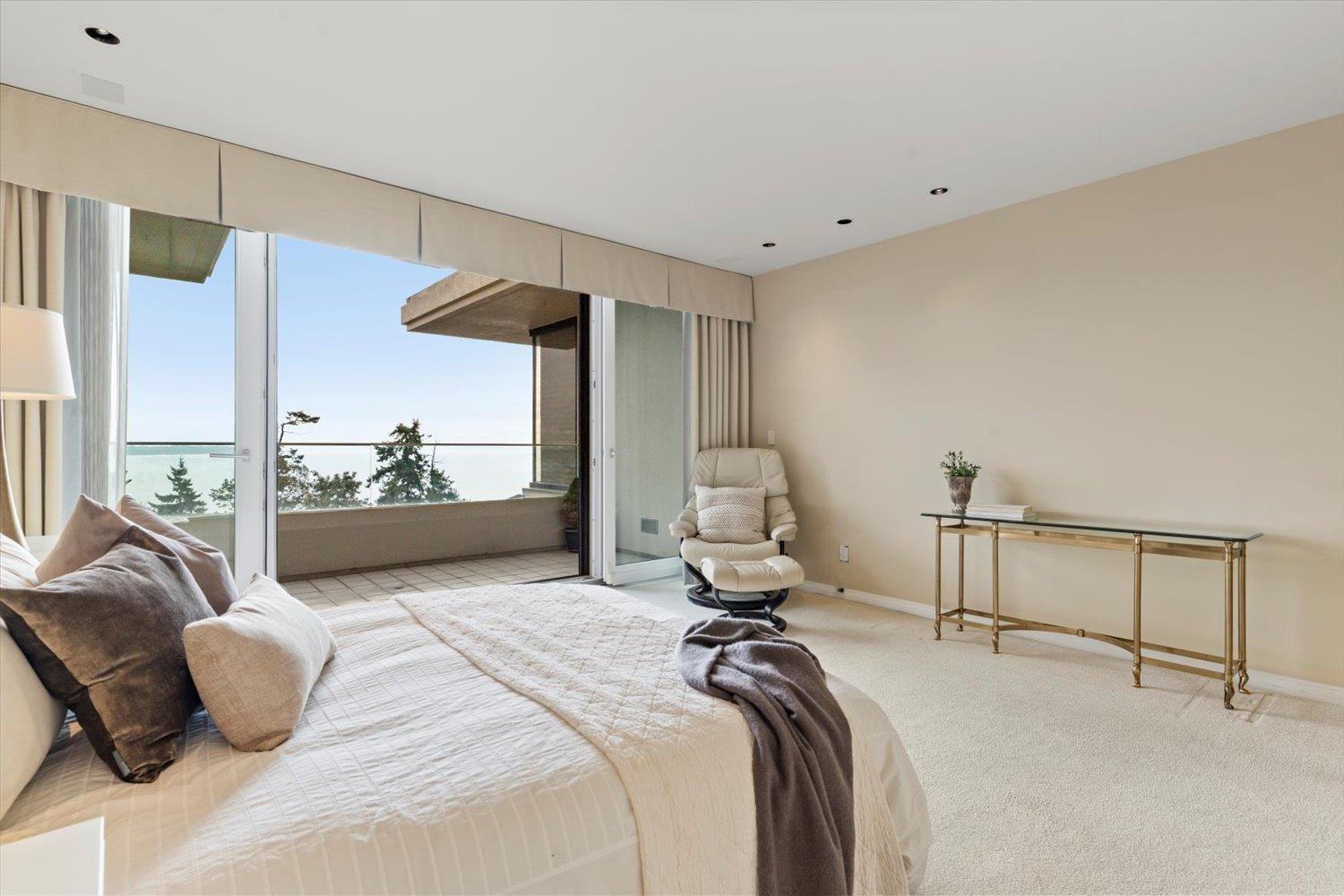 301 15050 Prospect Avenue, White Rock, British Columbia  V4B 2B4 - Photo 22 - R3055497