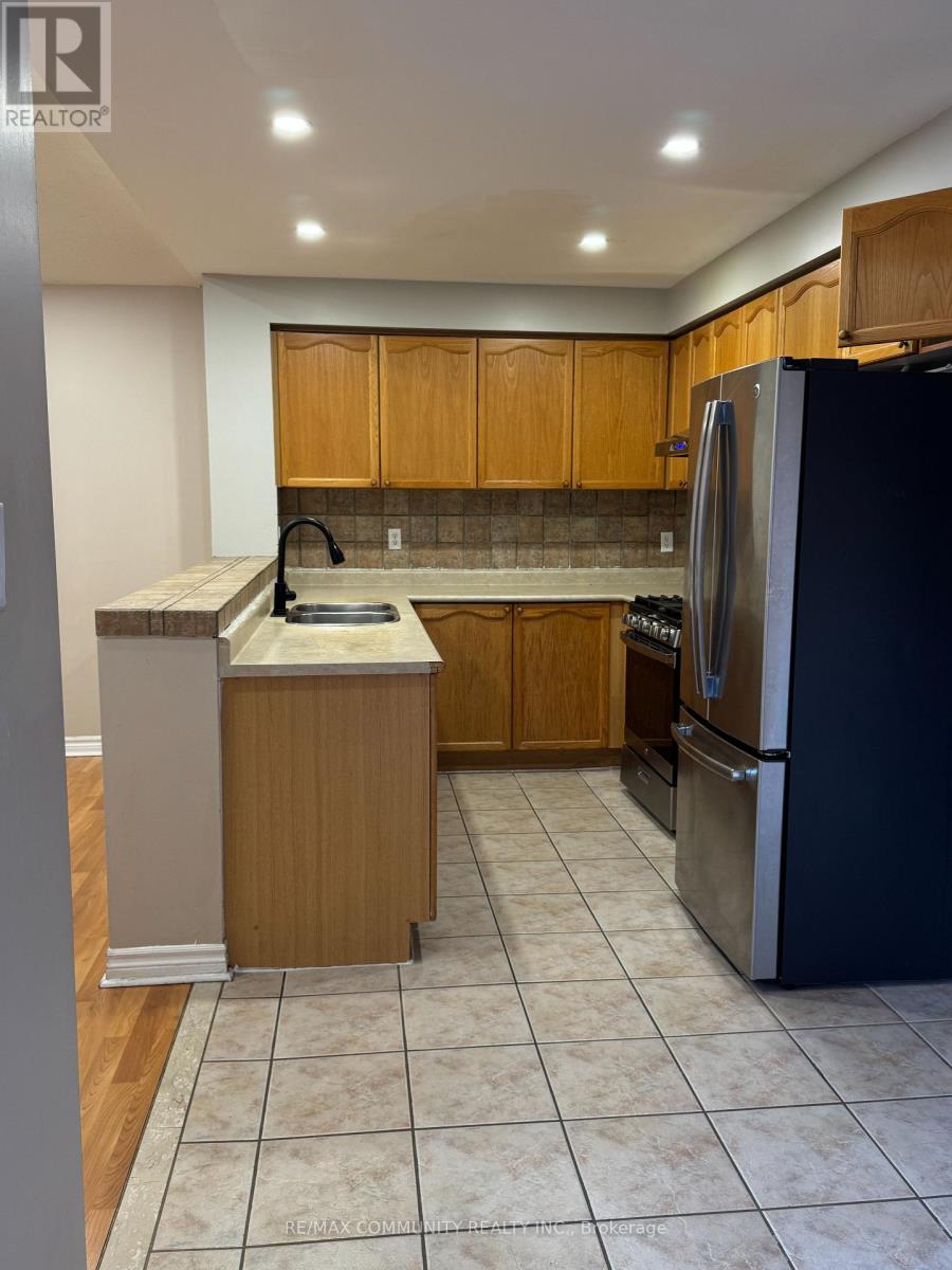 Main - 36 Foothill Street, Whitby, Ontario  L1R 2V6 - Photo 5 - E12454278