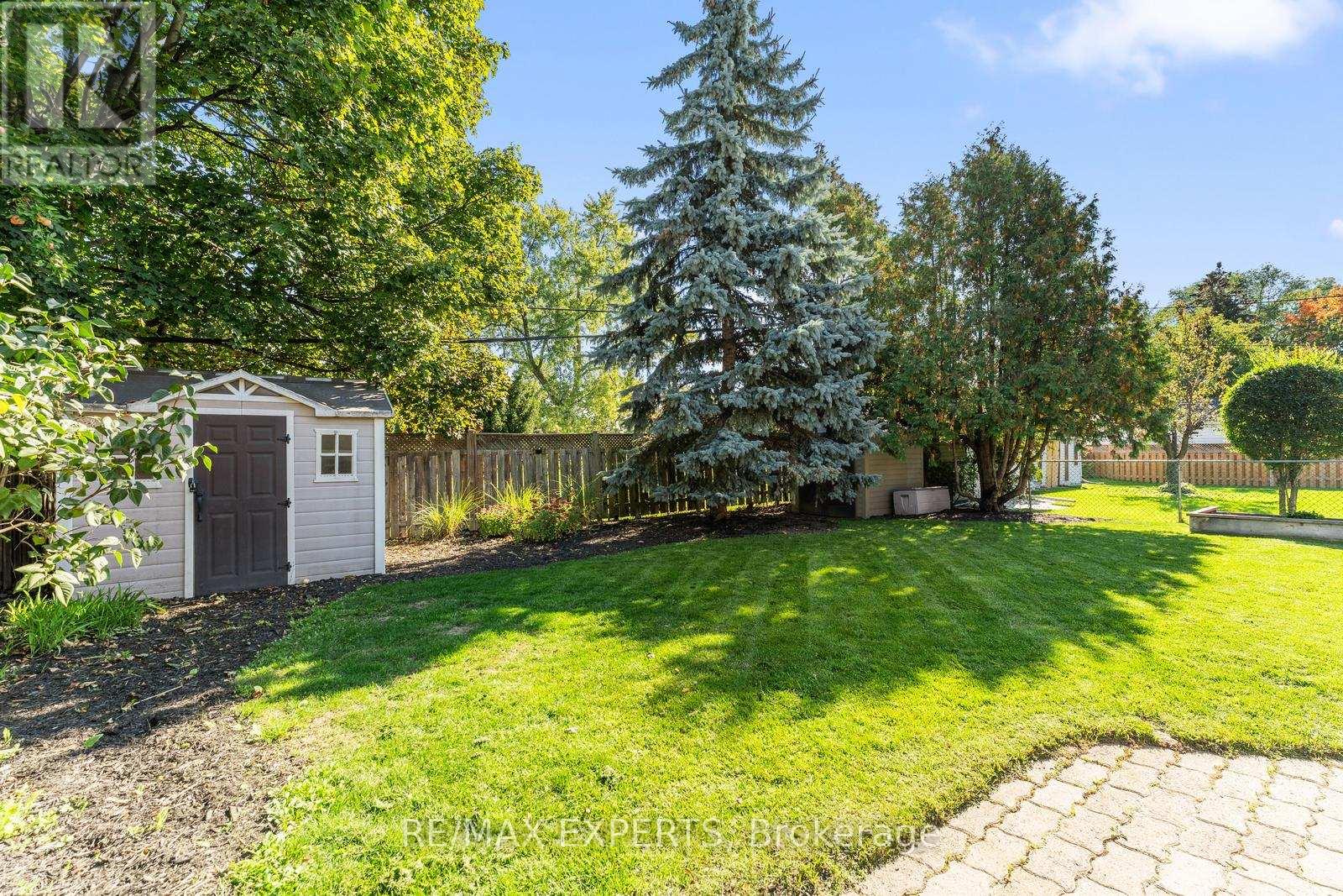 7 Mcmanus Road, Toronto (Kingsview Village-The Westway), Ontario  M9P 2J9 - Photo 39 - W12451450