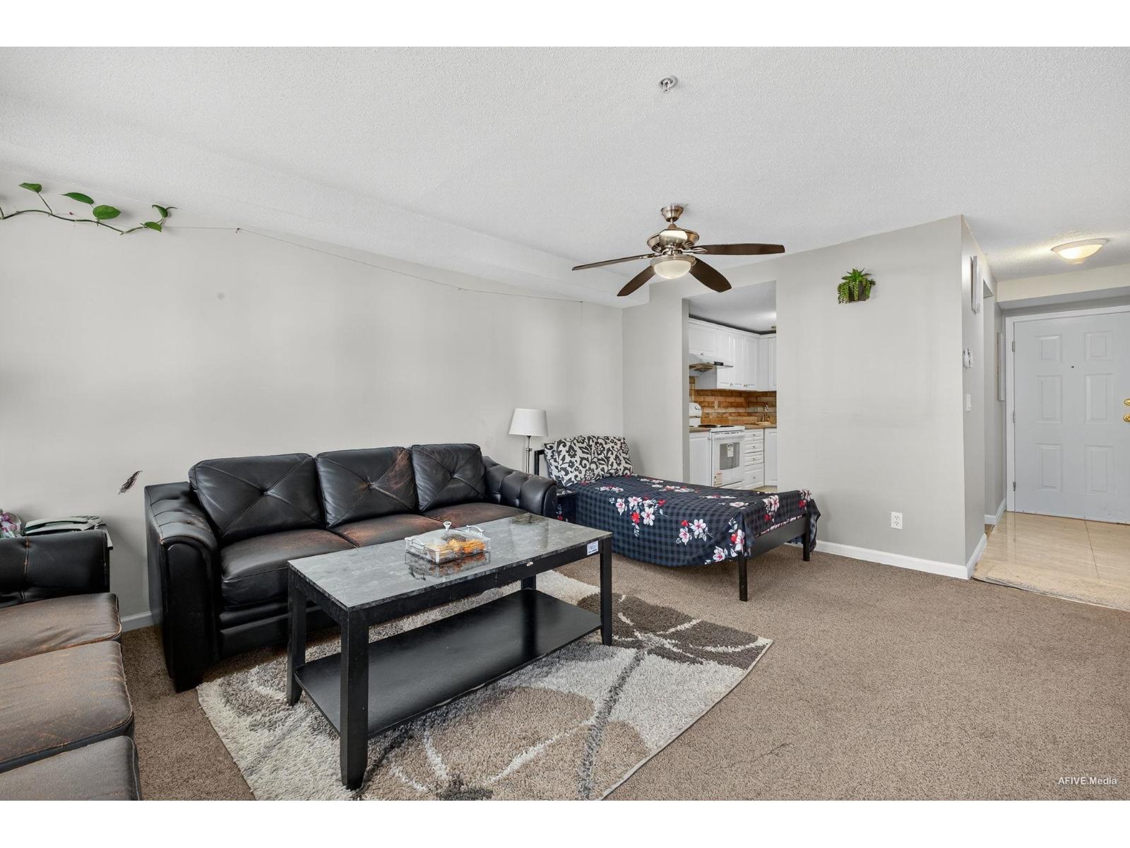 306 13780 76 Avenue, Surrey, British Columbia  V3W 1E5 - Photo 2 - R3055740