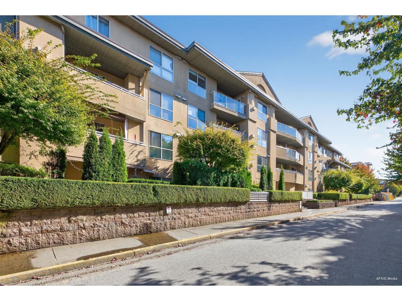 306 13780 76 Avenue, Surrey, British Columbia  V3W 1E5 - Photo 3 - R3055740