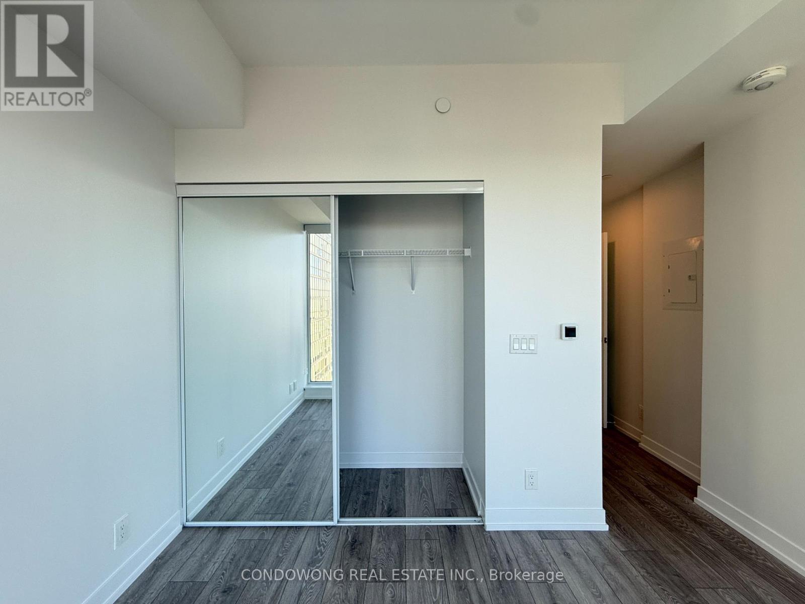 4202 - 55 Mercer Street, Toronto, Ontario  M5V 0W4 - Photo 9 - C12453043