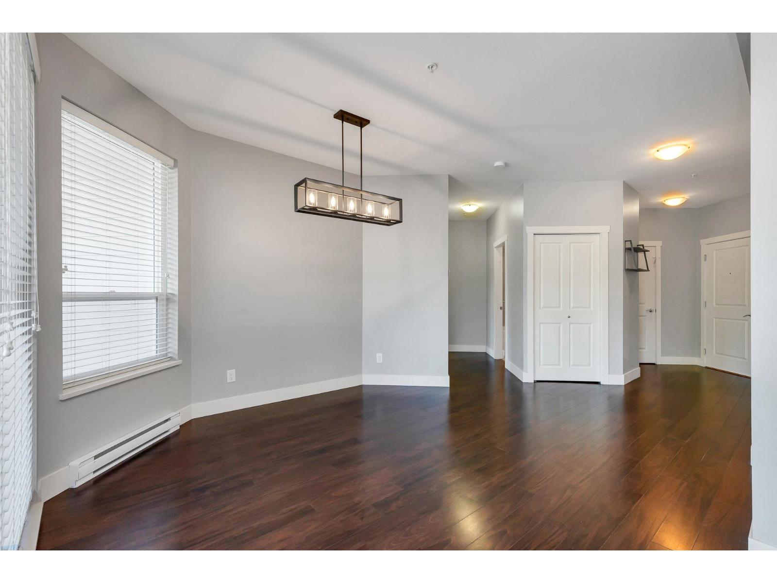 210 3192 Gladwin Road, Abbotsford, British Columbia  V2T 6M9 - Photo 5 - R3055979