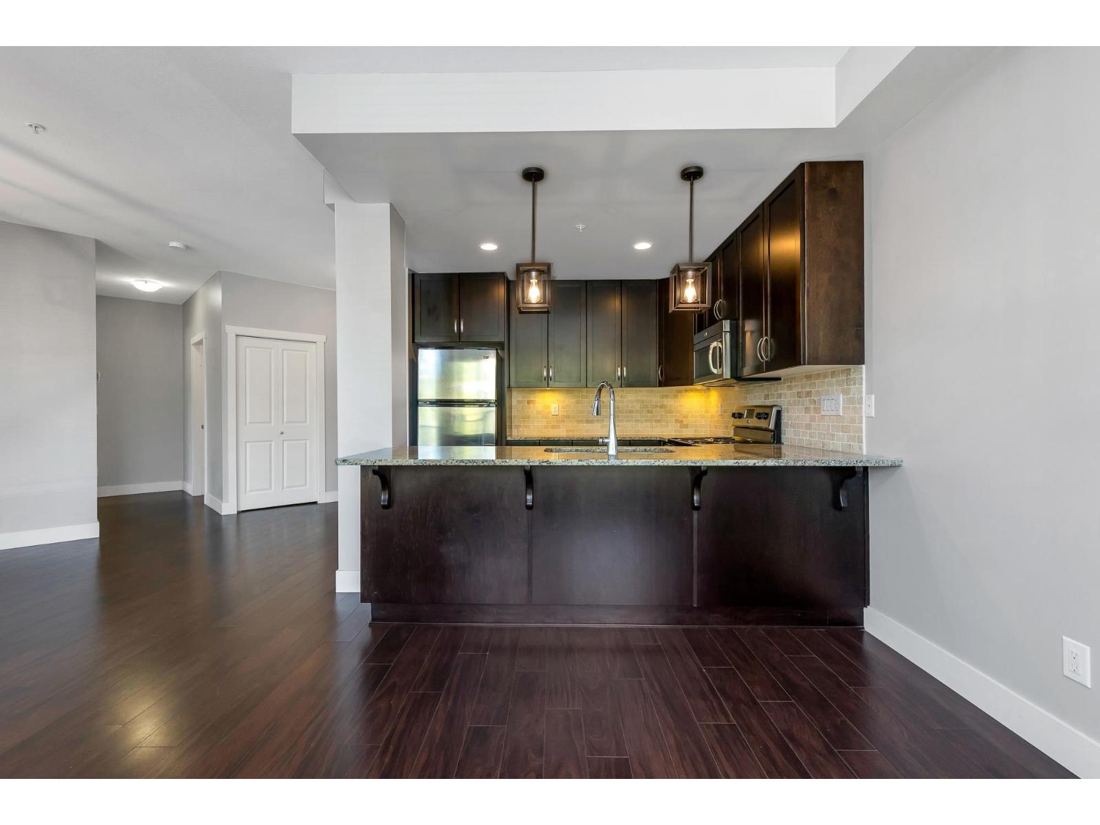 210 3192 Gladwin Road, Abbotsford, British Columbia  V2T 6M9 - Photo 7 - R3055979