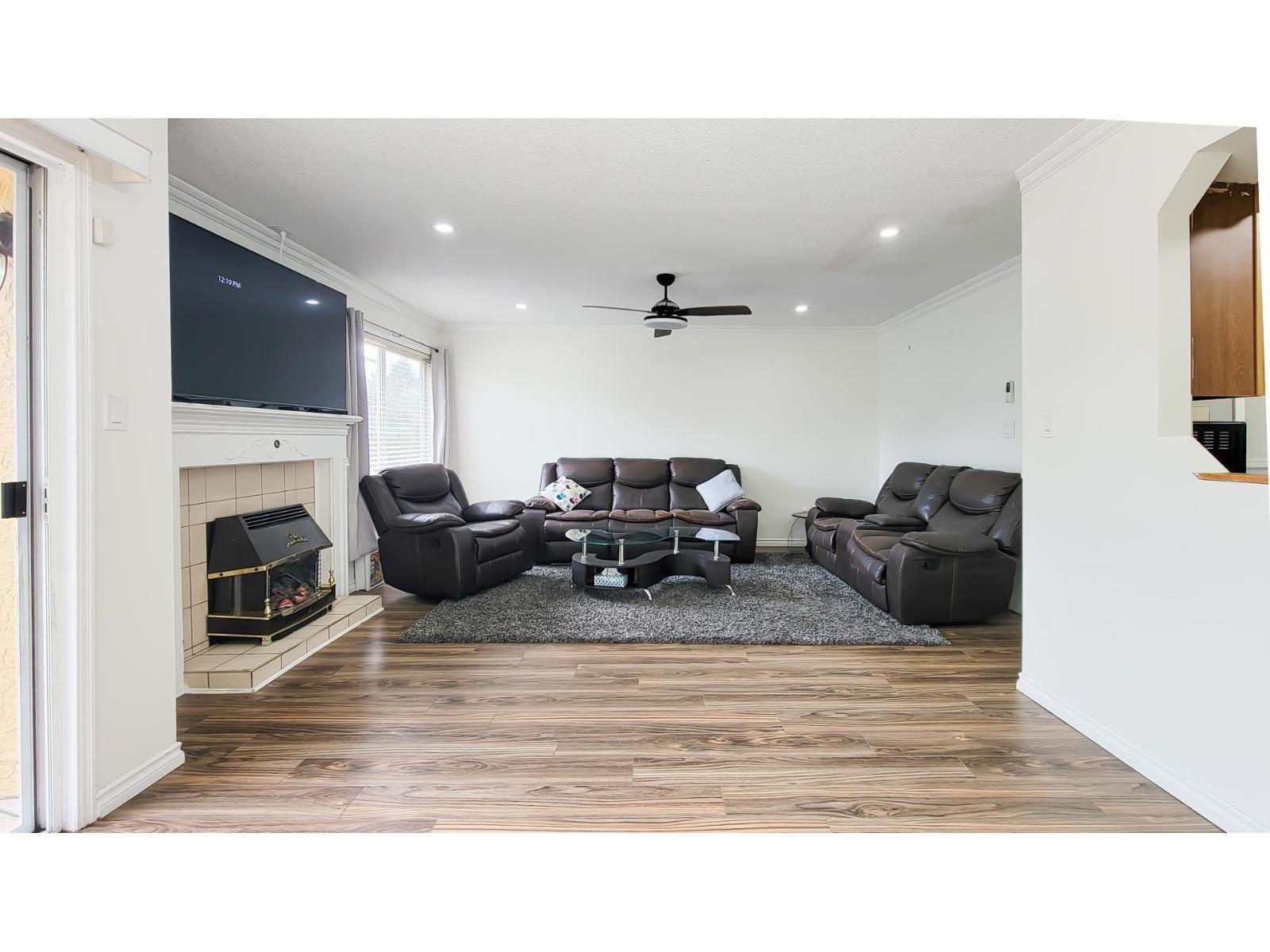 9 2952 Nelson Place, Abbotsford, British Columbia  V2S 7G2 - Photo 4 - R3055493