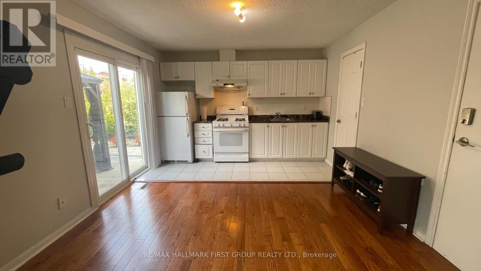 1 - 32 Fireside Drive, Toronto, Ontario  M1B 2E9 - Photo 2 - E12454359