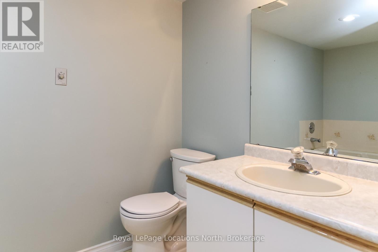 8 - 30 Mulligan Lane, Wasaga Beach, Ontario  L9Z 1C4 - Photo 18 - S12454395