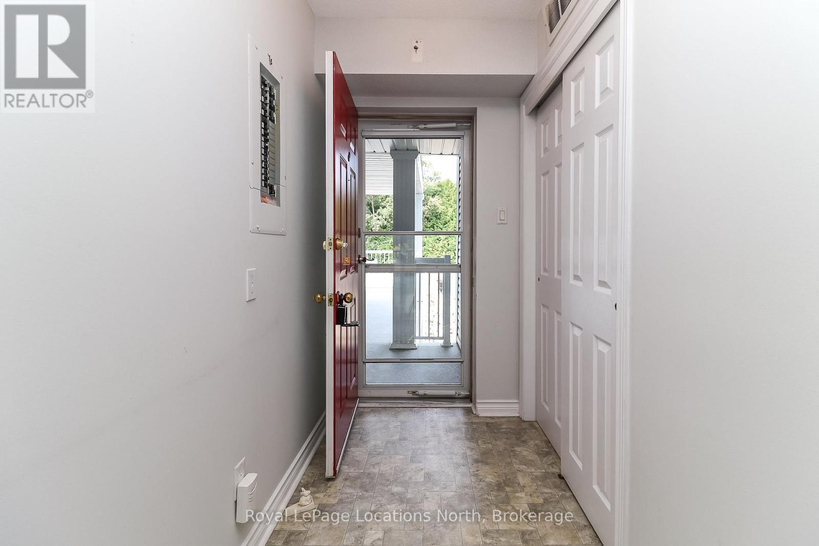8 - 30 Mulligan Lane, Wasaga Beach, Ontario  L9Z 1C4 - Photo 21 - S12454395